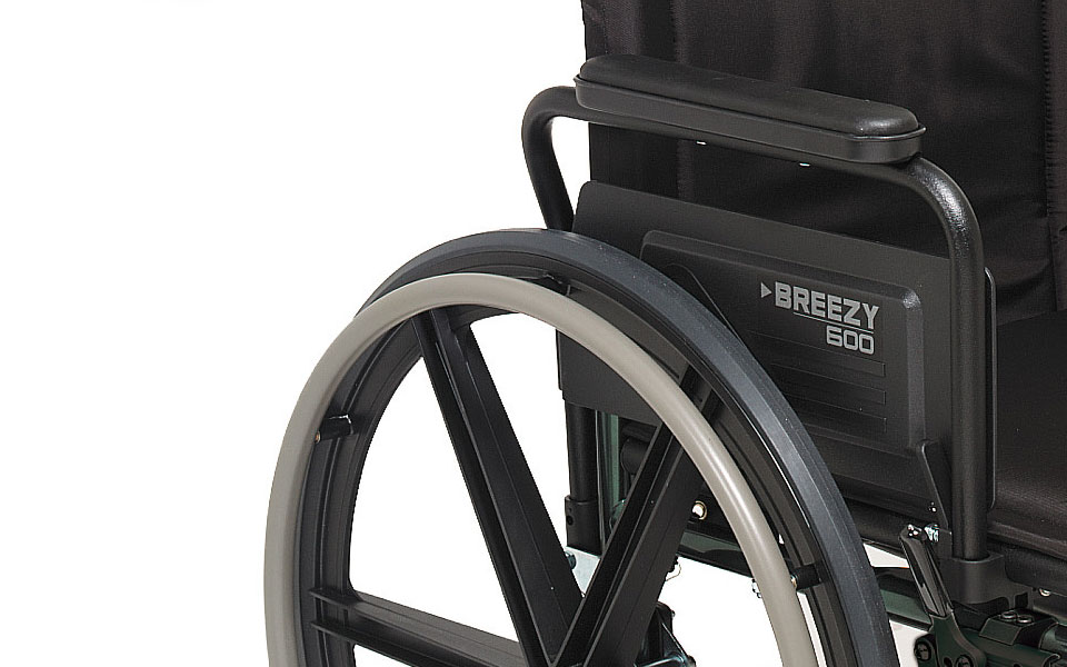 BREEZY 600 Lightweight Standard Wheelchair | Sunrise Medical